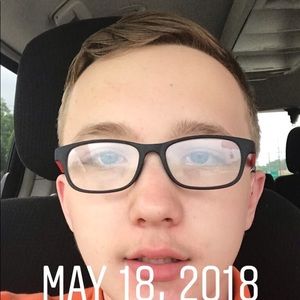 Meet your Posher, Christopher